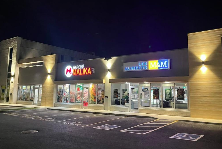 Éclairages LED commerciaux