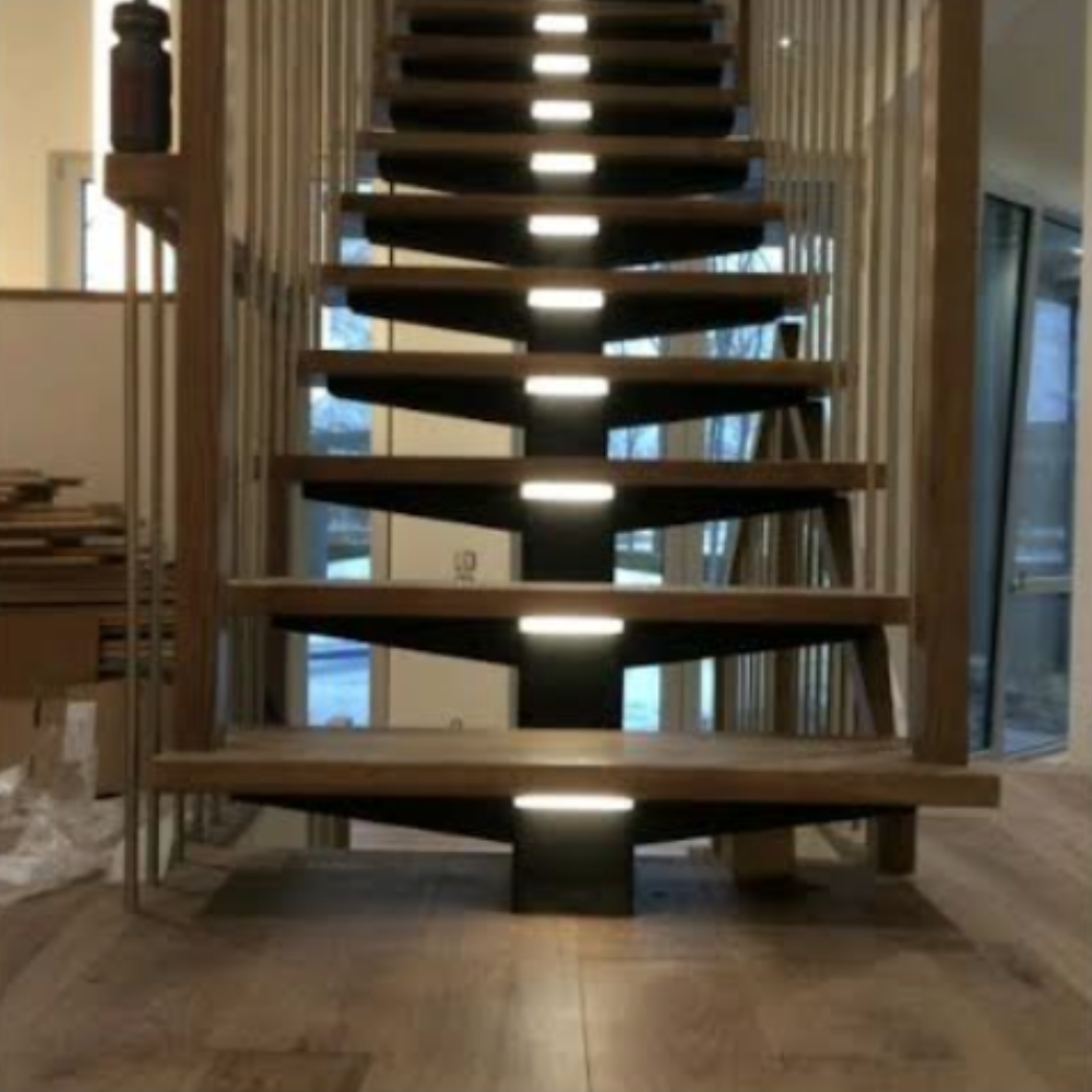 lumières LED d'escaliers intérieurs