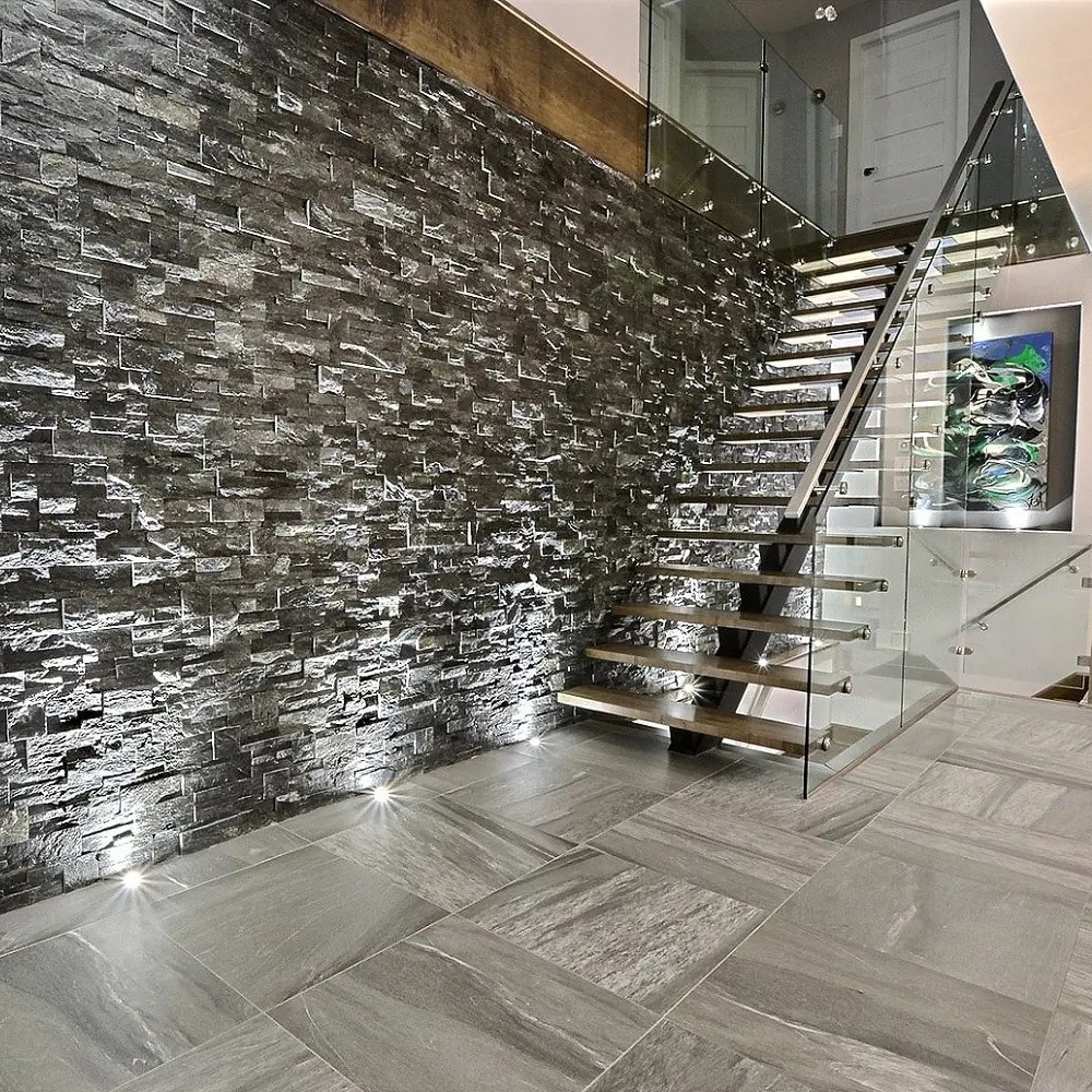 lumières LED d'escaliers intérieurs