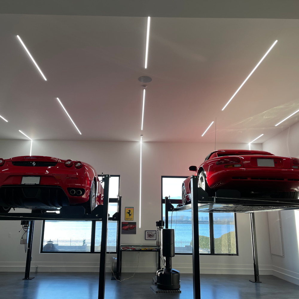 Éclairage de Garage: du Résidentiel au Commercial