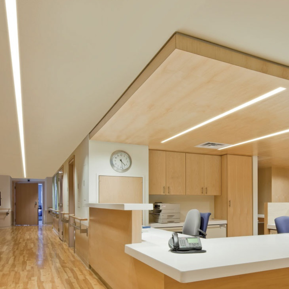 Rubans LED sur Mesure: L'Éclairage Personnalisé pour Vos Projets